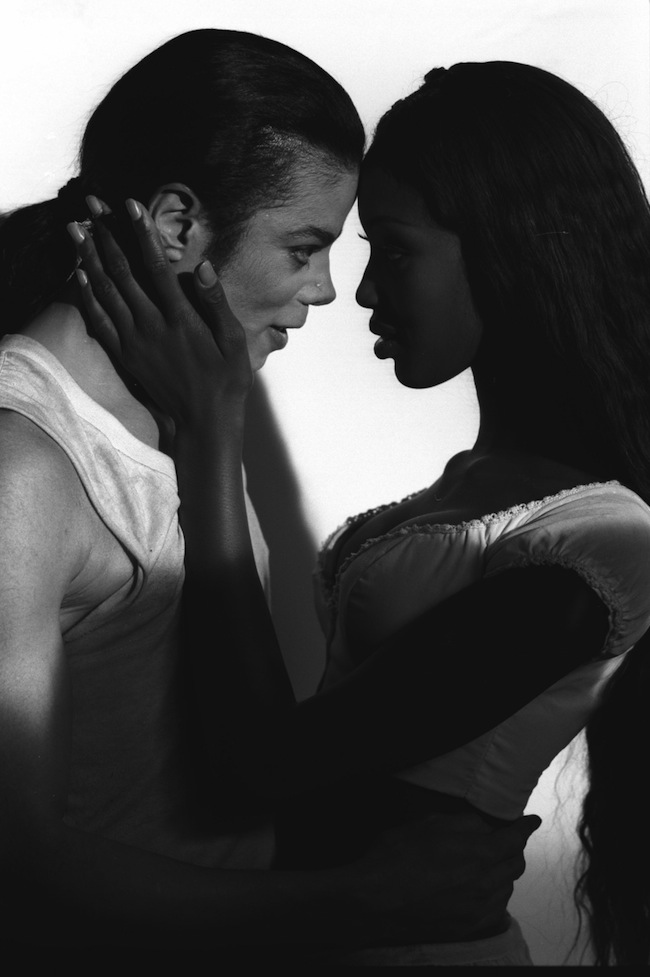 Michael-Jackson-and-Naomi-Campbell-michael-jackson-17022580-885-1330