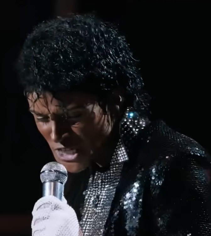 Jaafar Jackson Performs Billie Jean